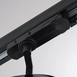 Molto Luce LED 3-faset skinnespot Magis, sort, 827