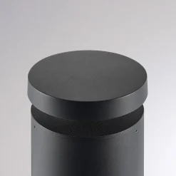 Molto Luce LED-sokkellampe Mona, Ø 18 cm, aluminium, højde 85 cm