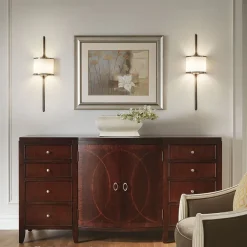 KICHLER Mona LED-væglampe, IP44, højde 55,9 cm, fortinnet