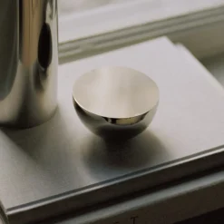 New Works Møbel Og Interiør>Bordsspejl Aura, Ø 13 cm, stål, poleret