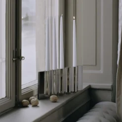 New Works Møbel Og Interiør>Lysestage Ripply, bredde 33 cm, stål