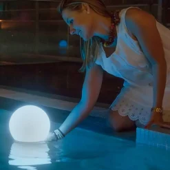 Buly solcellelampe, flydende, Ø 20 cm^Newgarden Discount