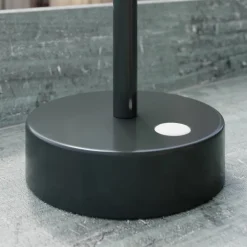 Newgarden Lola Slim LED-bordlampe batteri antracit