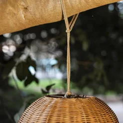 Newgarden Saona udendørs LED-hængelampe af rattan