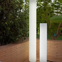 Newgarden vejlampe Fity, højde 160 cm, 6.500 K