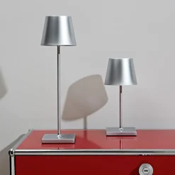 Sigor Nuindie mini LED genopladelig bordlampe, Easy Connect, sølv, dæmpbar.