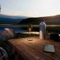 Nuindie pocket LED genopladelig bordlampe, grafit, IP54, dæmpbar^Sigor Hot