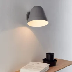 NYTA Væglamper>Tilt Wall Short væglampe, grå