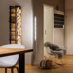 OMLED One f5 gulvlampe i sort