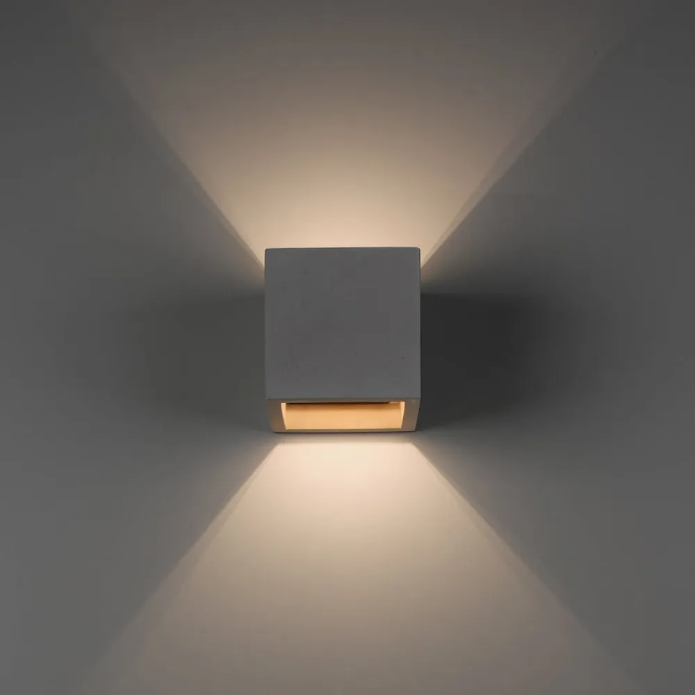 Paul Neuhaus væglampe Eton, beton, 12 cm x 12 cm, op/ned