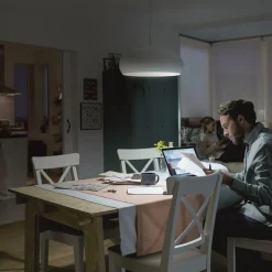 Philips Classic LED-pære E14 B35 6,5W klar 4.000K