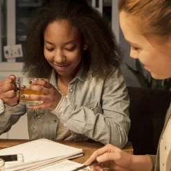 Philips E27 A60 7 W LED-pære, 2.700 K, mat