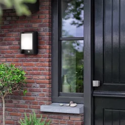 Philips LED-væglampe Arbour UE, 2-pak, sensor, 2.700 K