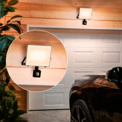 udendørs LED-spot Lois UE Sensor, 14 W, 3.000 K IP65^Philips Sale