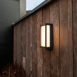 Qubo udendørs LED-væglampe, RGBW smart styring^LUTEC connect New