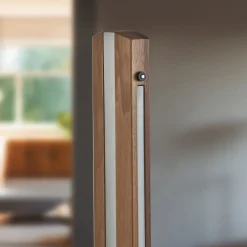 Quitani Elis LED-gulvlampe, valnød/nikkel