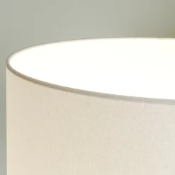 gulvlampe Nida, træramme, hvid skærm^Quitani Hot