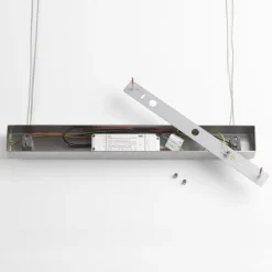 LED-pendellampe Hiba, eg natur, længde 148 cm^Quitani