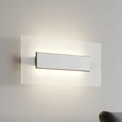 Quitani LED-væglampe Lole, aluminium, 59 x 29 cm, glas