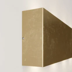 Quitani LED-væglampe Maja, guld antik, bredde 54 cm