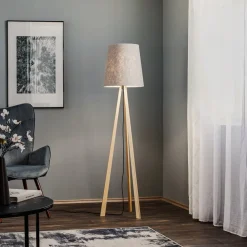 Quitani Gulvlamper|Gulvlamper>trebenet gulvlampe Jata, træ, filt, grå