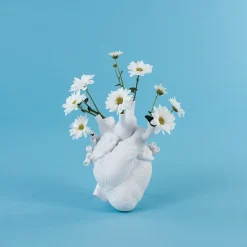 SELETTI Love in Bloom-vase, hvid, hjerteformet, porcelæn