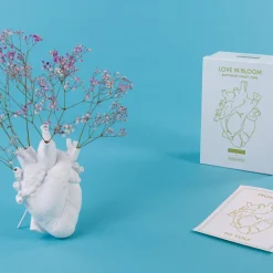 SELETTI Love in Bloom-vase, hvid, hjerteformet, porcelæn