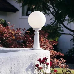 Sirlig sokkellampe Arcturus, i hvid^Konstsmide Outlet