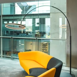 LED-gulvlampe One Bow FL, sort, stål, højde 232 cm^SLV Outlet