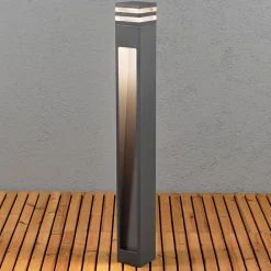 Konstsmide Smal LED vejlampe Massa