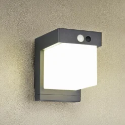 Solar-væglampe Colombo, sort mat, højde 14 cm, sensor^Reality Leuchten Outlet