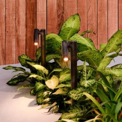 Spy LED lampe med jordspyd, mørkegrå, aluminium, højde 68,5 cm^FARO BARCELONA Online