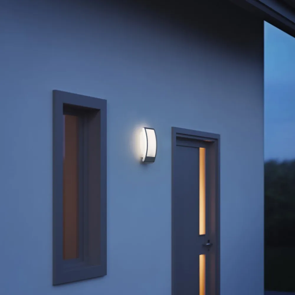 STEINEL udvendig væglampe L 22 N, tusmørksensor