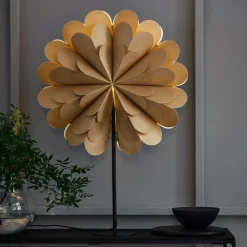 Stående stjerne Maravilla, guld/sort Højde 68 cm^Markslöjd Clearance