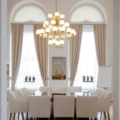 ORION Lysekroner>Stilig OBJEKT lysekrone i bronze med 32 lys