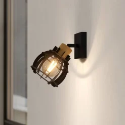 EGLO Stillington 1 væglampe af stål med trædetalje