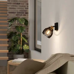 EGLO Stillington 1 væglampe af stål med trædetalje