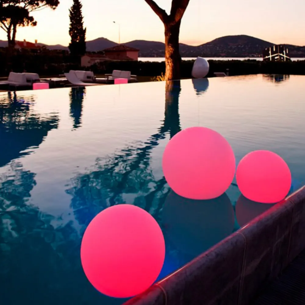 Svævende LED-dekorationslyskugle^Smart&Green