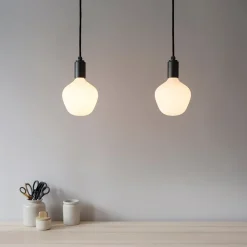 Tala LED-pære Enno mat E27 6W 2.700 K 540 lm dæmpbar.