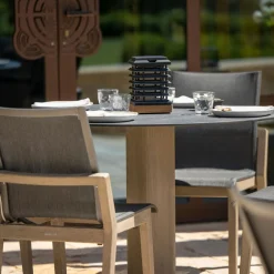 Tekura LED-bordlampe med solcelle af teaktræ^Les Jardins Discount