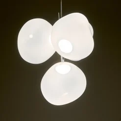 Tom Dixon Lysekroner>LED-lysekrone Melt Chandelier opal/kromfarvet