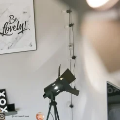 Trebenet gulvlampe Devon i sort^Lindby Best