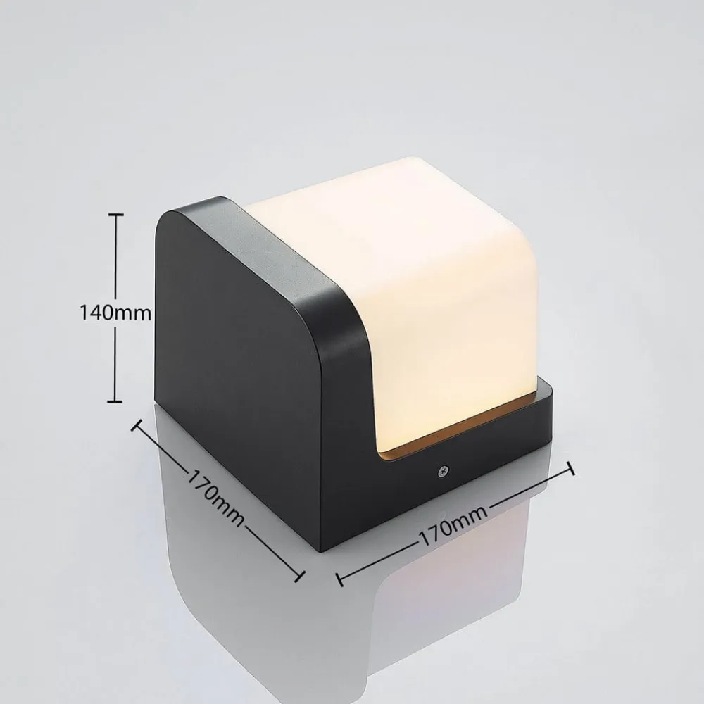 Lindby Udendørs LED-væglampe Adenike uden sensor