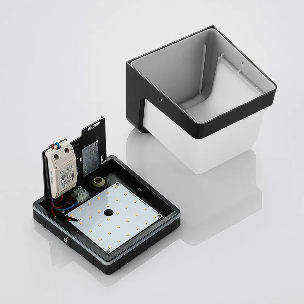 Lindby Udendørs LED-væglampe Adenike uden sensor