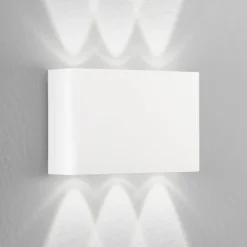 INTEC udendørs LED-væglampe KLEIN, hvid, bredde 16 cm, plast