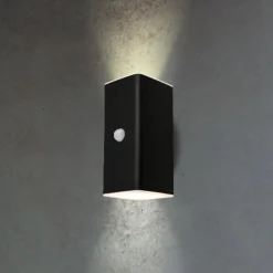 Udendørs LED-væglampe, sort, sensor, op/ned^Briloner Best