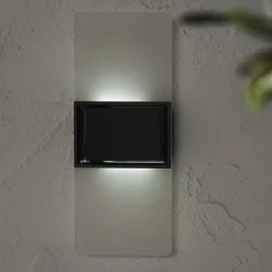 STAR TRADING Udendørs LED-væglampe Wally, 20x8 cm hvid frostet CCT