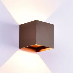 Mantra Iluminación Væglamper>Udendørs væglampe Davos, corten, kantet, dæmpbar aluminium