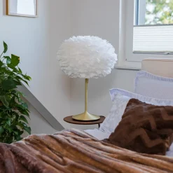 UMAGE Eos medium bordlampe, hvid/messing