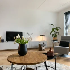 LED-bordlampe Asteria Table, USB, sort/messing^UMAGE Hot